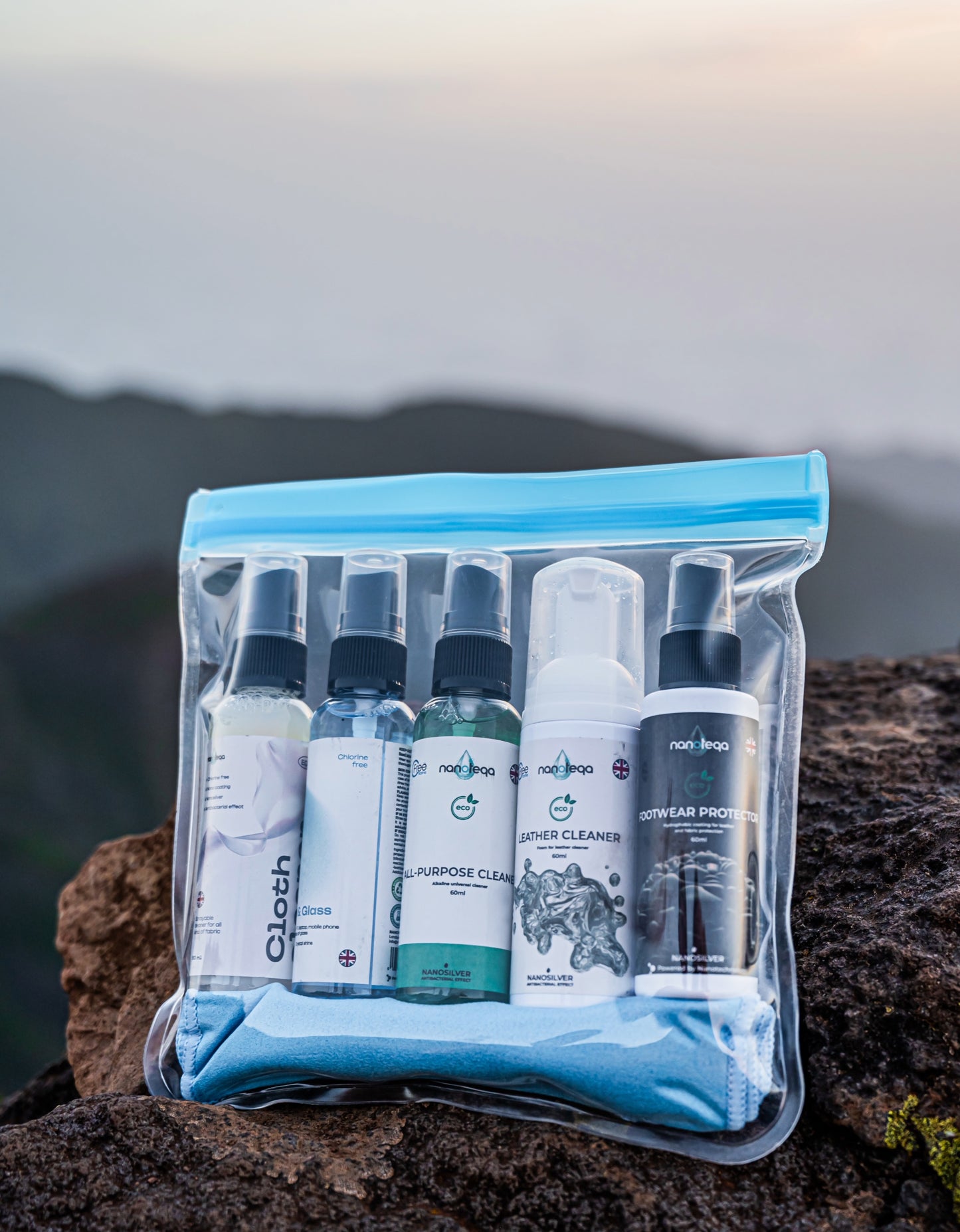 TRAVEL CLEANERS KIT